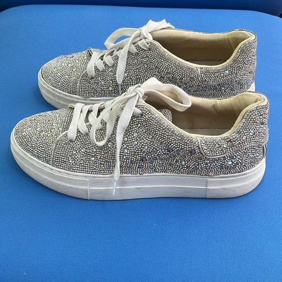 Betsey Johnson SB Sutton Silver Rhinestone Sneakers size 10 Bling Wedding - Picture 3 of 8